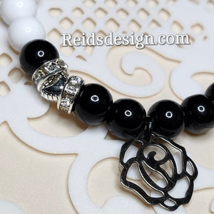 "🌹" " ❤️ " Black and White Glass Pearls Rose Bracelet ( size 7.5" )