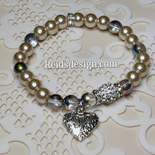 Load image into Gallery viewer, &quot;❤️&quot; LOVE Glass Pearls Beaded Bracelet (size 7.5&quot;)