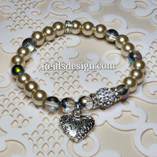 Load image into Gallery viewer, &quot;❤️&quot; LOVE Glass Pearls Beaded Bracelet (size 7.5&quot;)