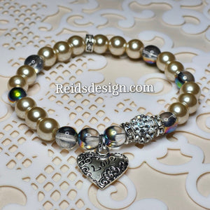 "❤️" LOVE Glass Pearls Beaded Bracelet (size 7.5")