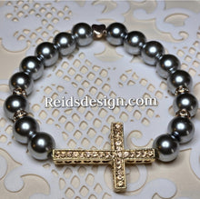 Load image into Gallery viewer, &quot;IRIS&quot; 10mm Glass Pearl Bracelet .... size 7.5