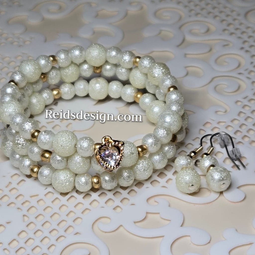 New.. Off White Textured Glass Breads with a Touch of Gold Wrap Bracelet with a Heart and with Earrings