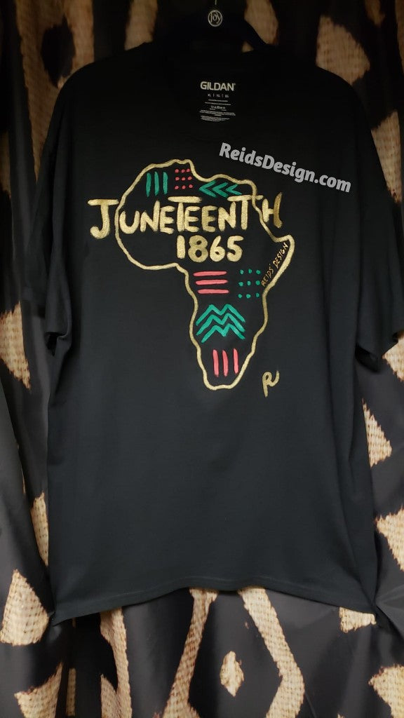 Sale....Reids' Design Hand Painted Juneteeth Africa Mud Cloth Design Men XL / 2X Women T-shirt