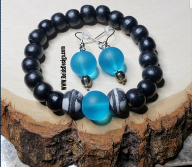 Sale....Ghana Glass Beads Wood Bracelet and Earrings ( size 7.5