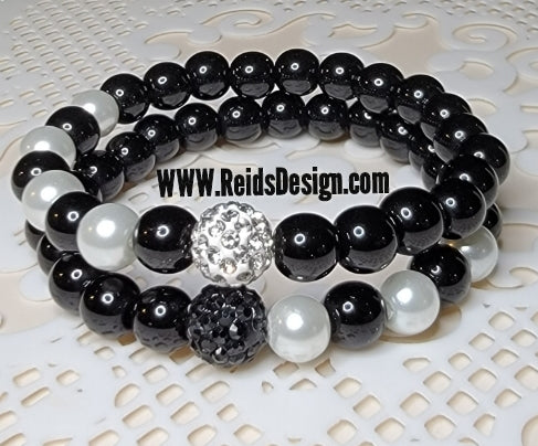 Sale... Stackable Glass Pearl Bracelet Set ( size 7.5