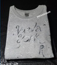 Load image into Gallery viewer, Hand- Painted T-Shirts&quot; NUEVA YORK &quot; by Reids&#39; Design ( size Men XL / Women 2X )