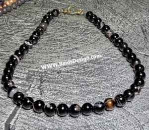 10mm Agate Unisex Necklace ( size 17 inches)